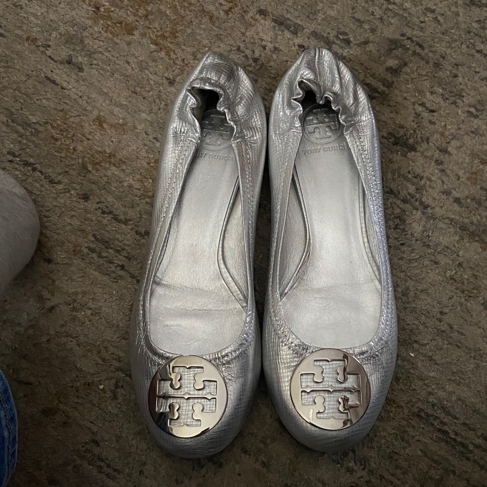 Tory Burch Reva Silver Ballet Flat